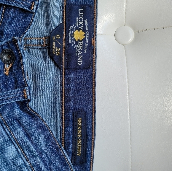 LUCKY BRAND Brooke Frayed Hem Ankle Crop Jeans - Picture 9 of 10